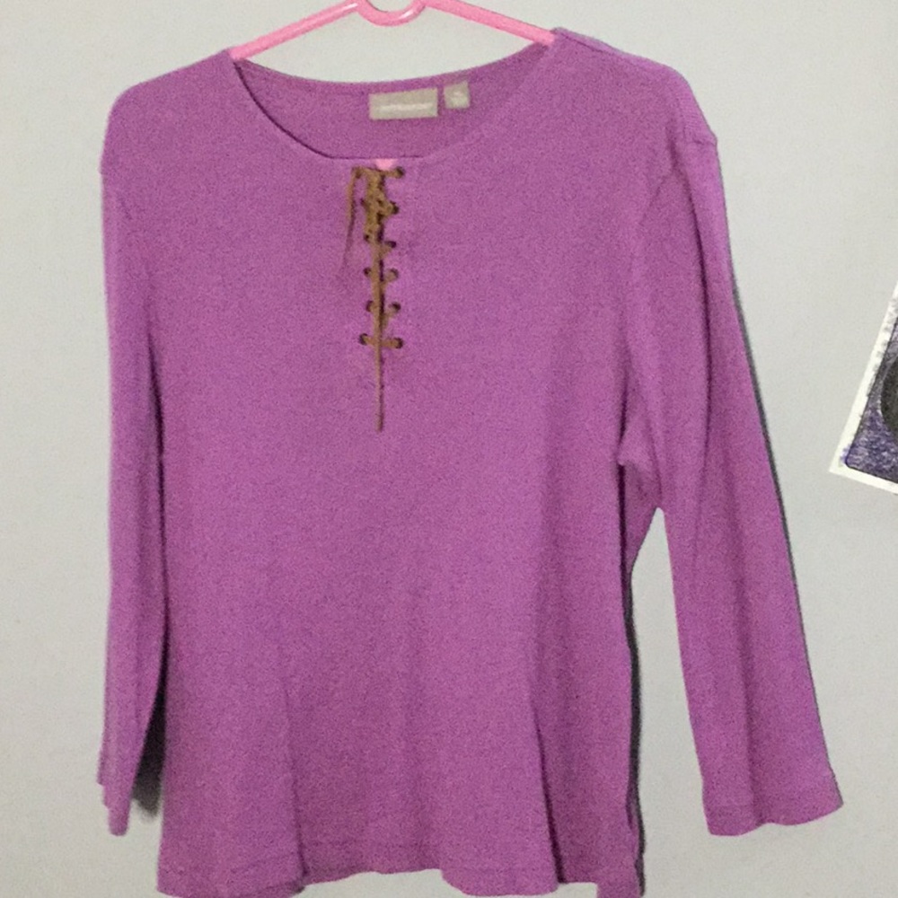 Shirt long sleeved